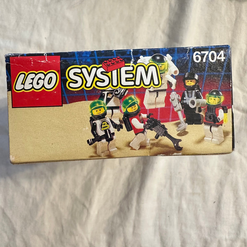 Lego 6074 Space Men Minifigure Sealed Set Vintage